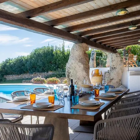 Paradiso Con Piscina E Vista Mare Villa