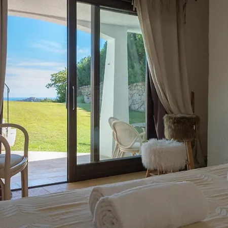 Paradiso Con Piscina E Vista Mare Villa